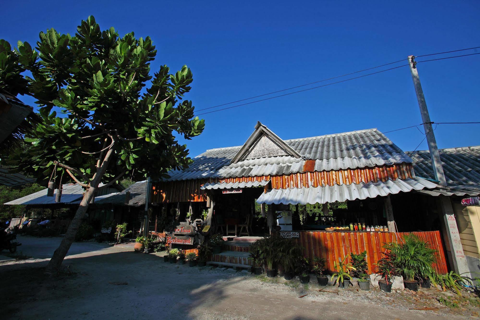 Pp Red Tuna Hut Phi Phi-eilanden Buitenkant foto